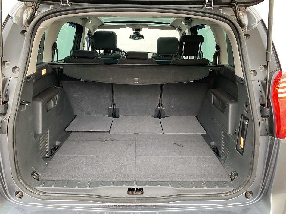 Peugeot 5008 1.6 HDi 