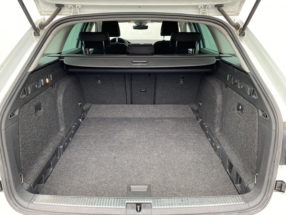 Škoda Superb III 2.0 TSi Style