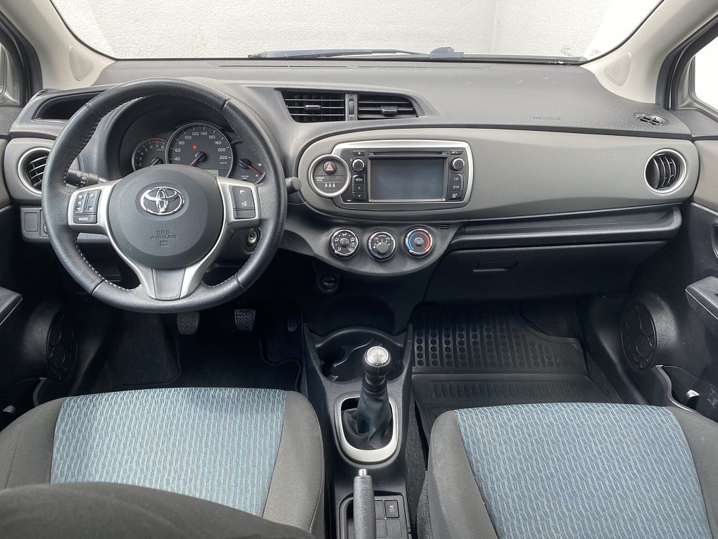 Toyota Yaris 1.0VVTi 
