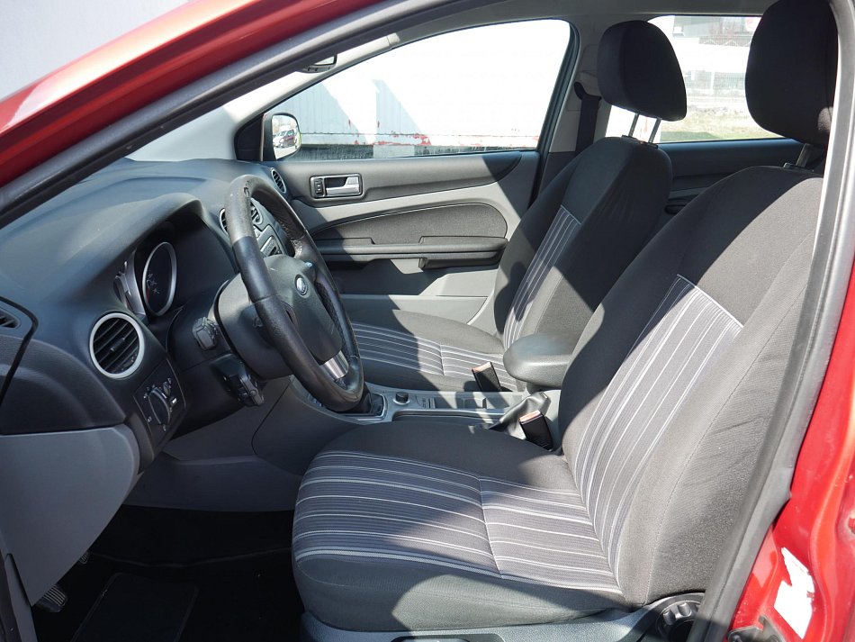 Ford Focus 1.6i 