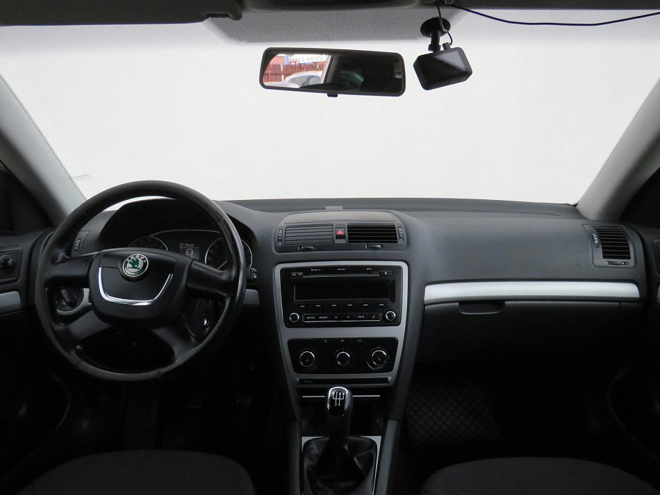 Škoda Octavia II 1.6 TDi Ambition