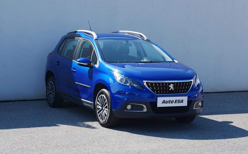 Peugeot 2008 1.2i 
