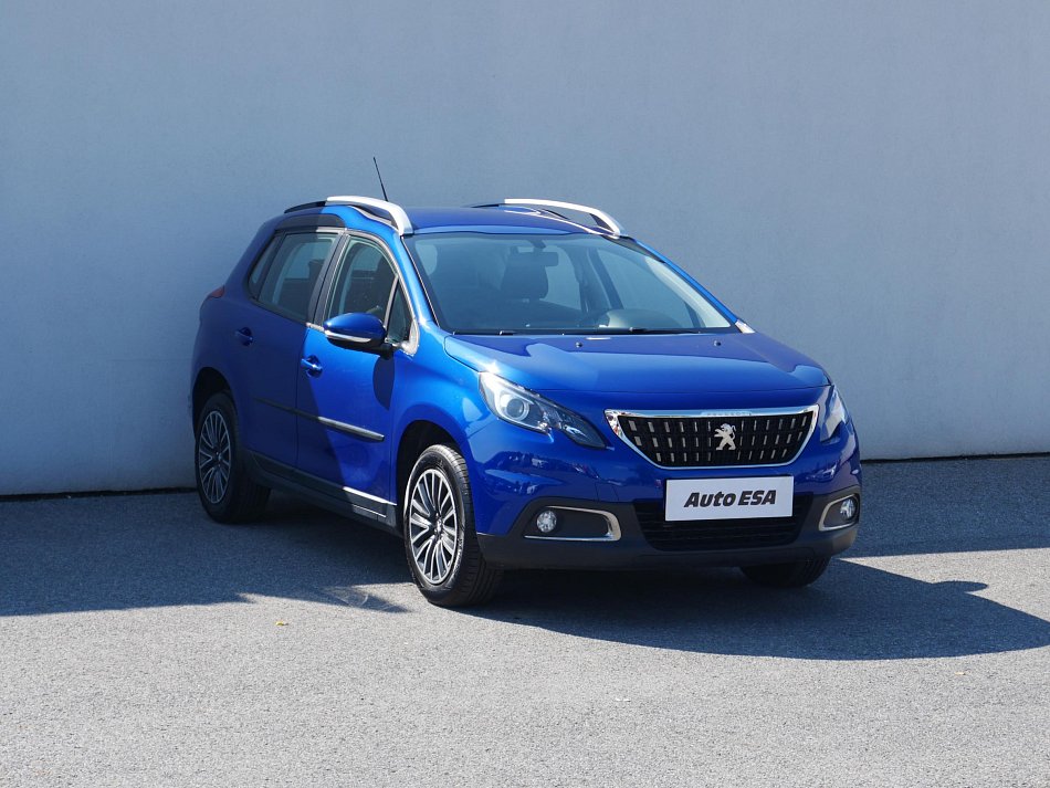 Peugeot 2008 1.2i 