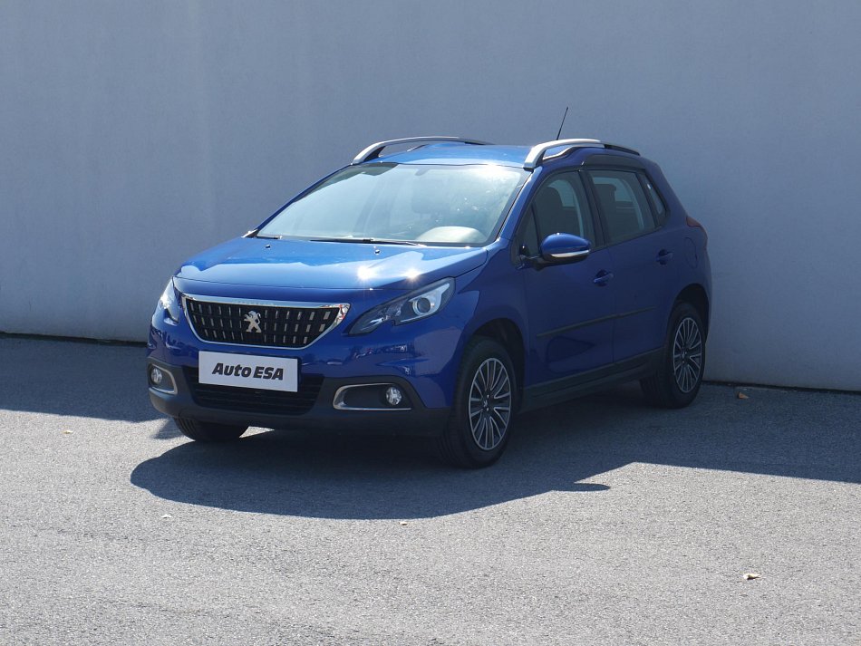 Peugeot 2008 1.2i 