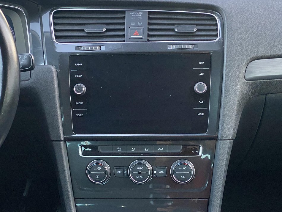 Volkswagen Golf 1.4 TSi 