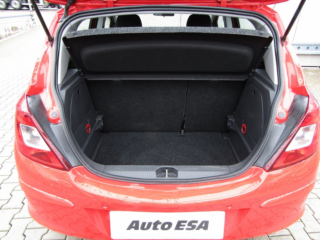 Opel Corsa 1.2i 
