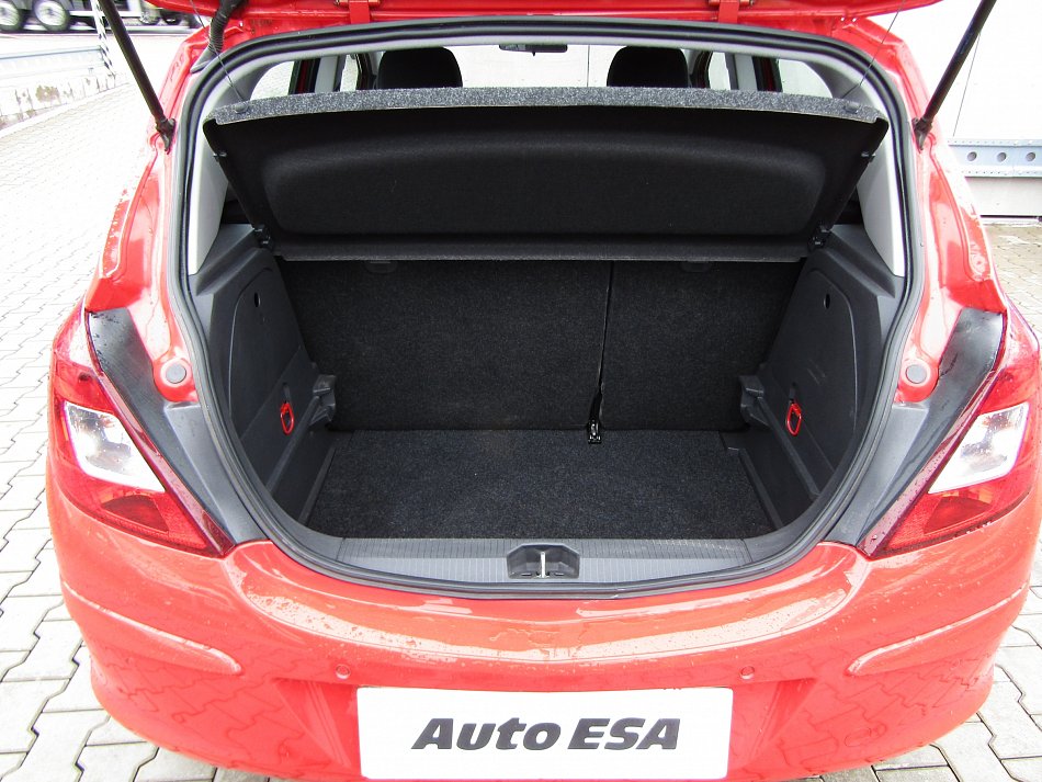 Opel Corsa 1.2i 