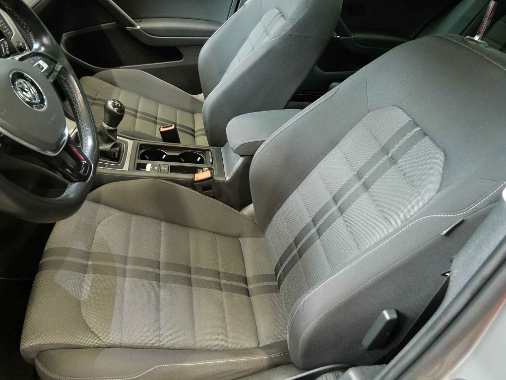 Volkswagen Golf 1.2TSi 
