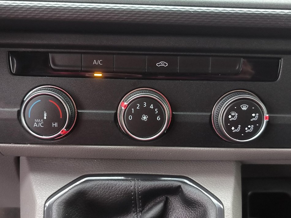 Volkswagen Transporter 2.0TDi  T6.1