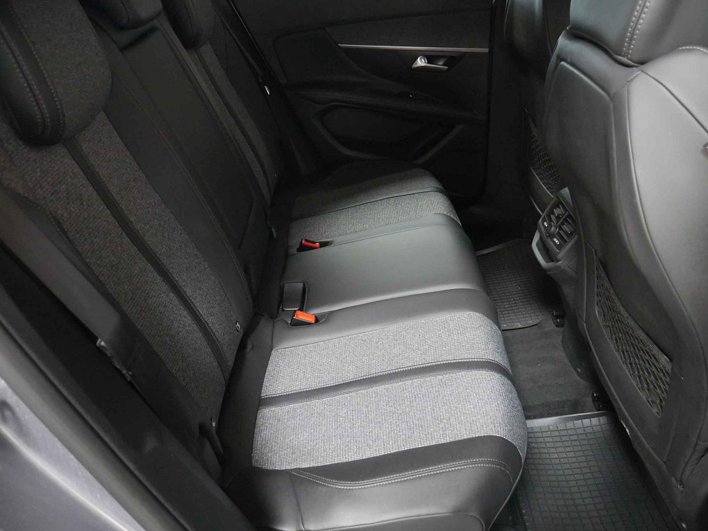 Peugeot 3008 1.5 HDi 