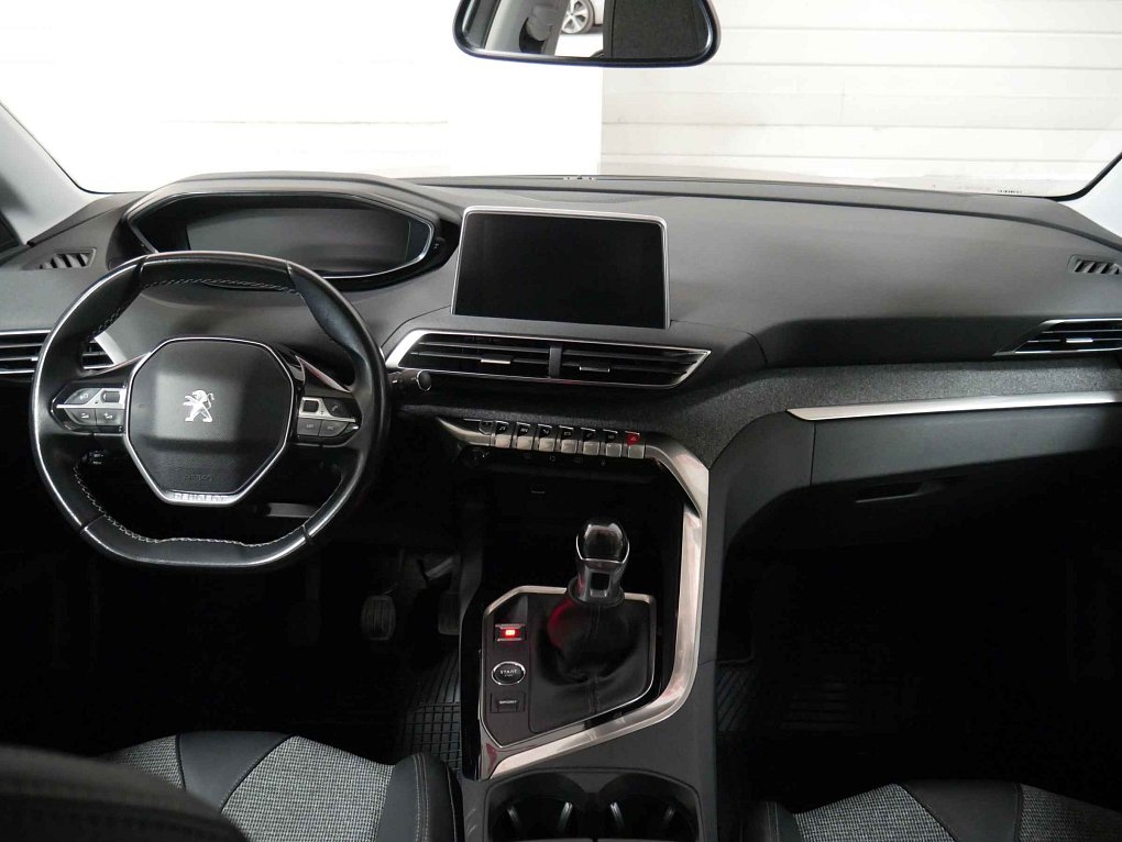 Peugeot 3008 1.5 HDi 