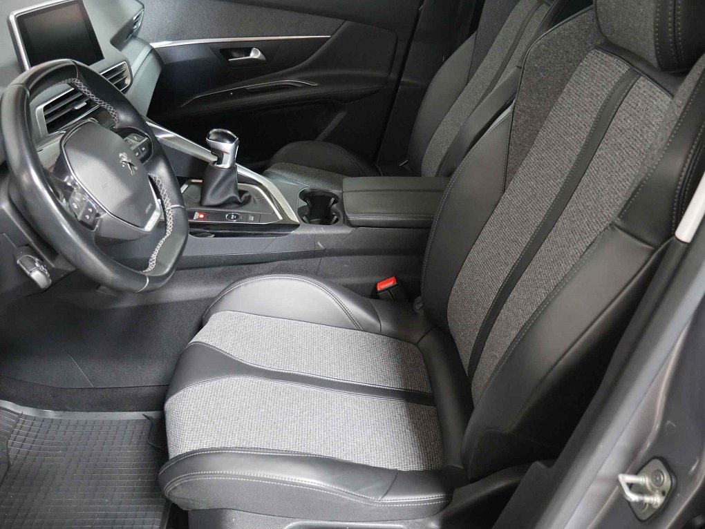 Peugeot 3008 1.5 HDi 