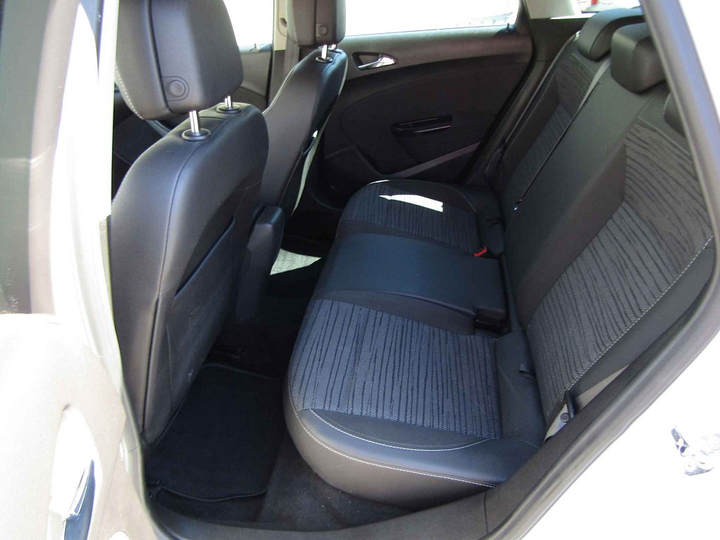 Opel Astra 1.6 CDTi 