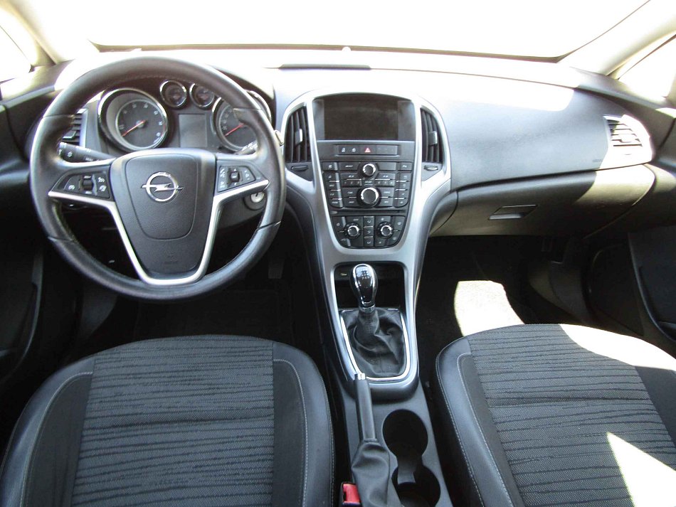 Opel Astra 1.6 CDTi 