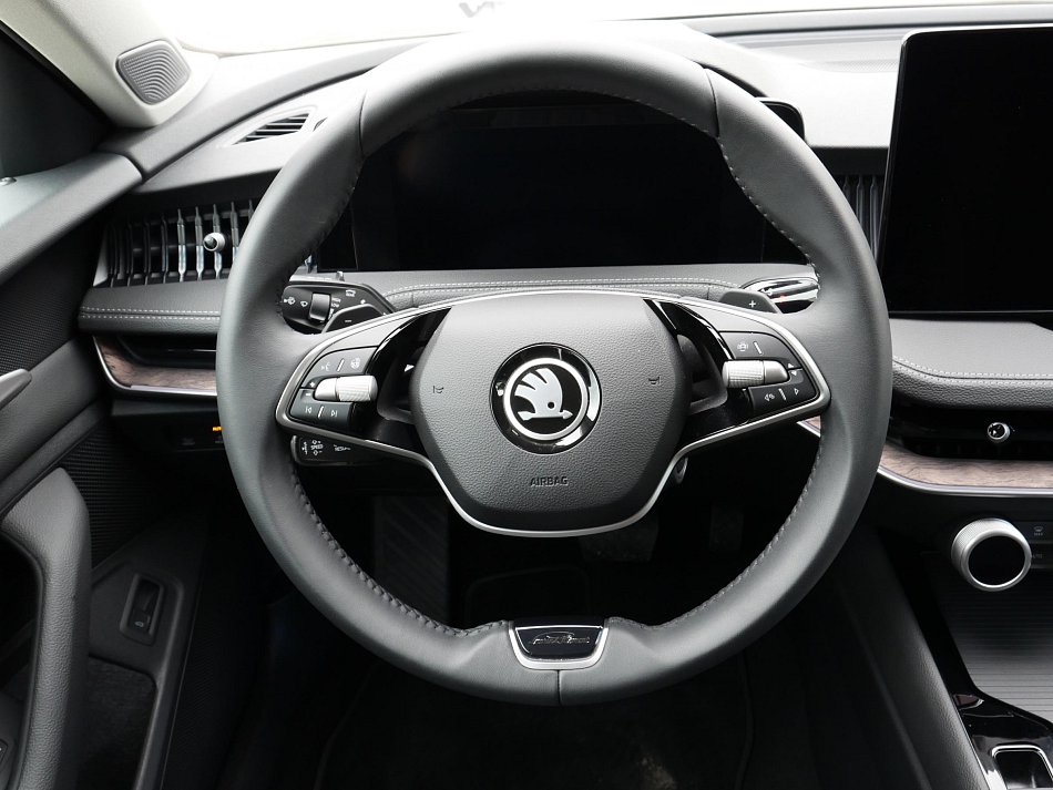 Škoda Superb IV 2.0 TDi L&K 4x4