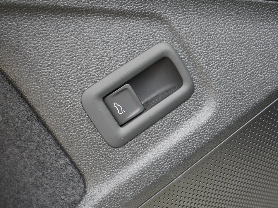 Škoda Superb IV 2.0 TDi L&K 4x4