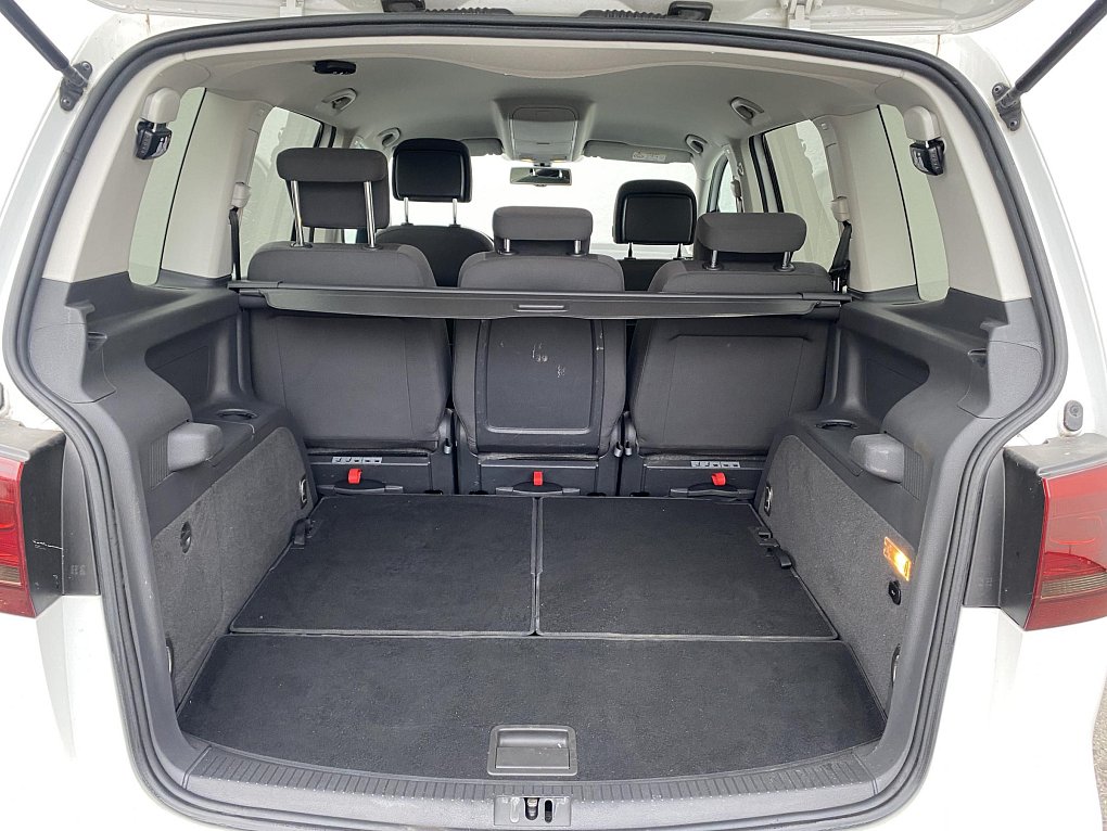 Volkswagen Touran 2.0 TDi Highline