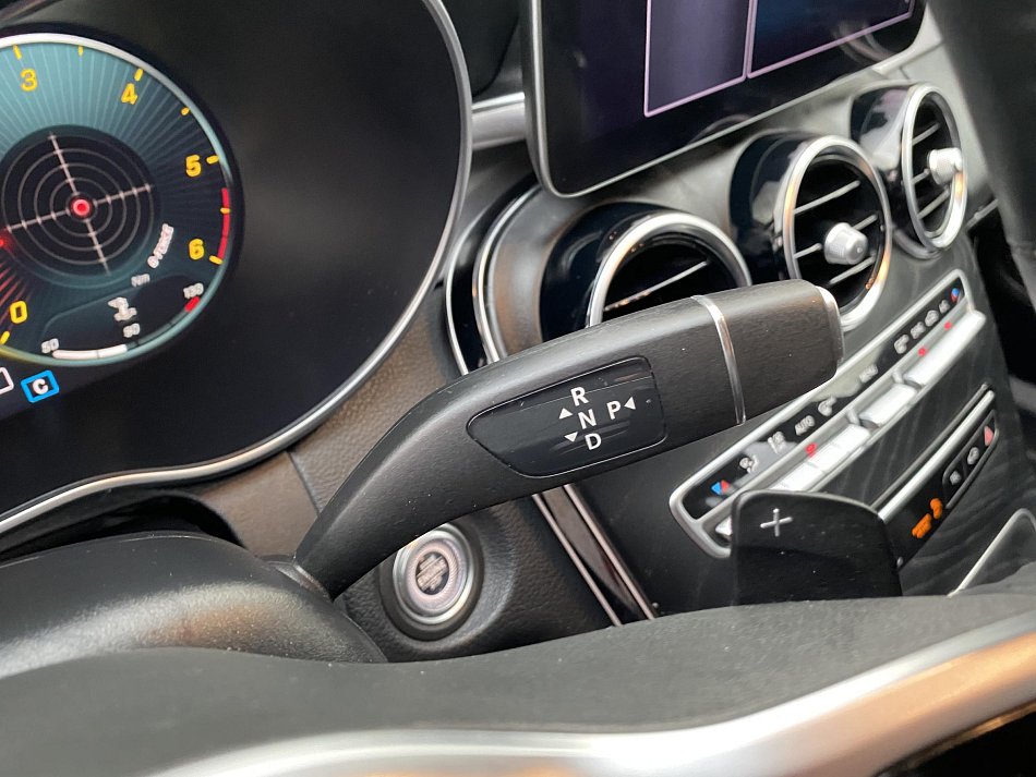 Mercedes-Benz Třída C 2.0CDi  C220