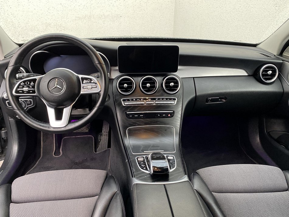 Mercedes-Benz Třída C 2.0CDi  C220