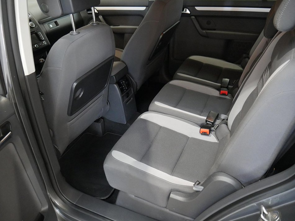 Volkswagen Touran 1.4 TSi 
