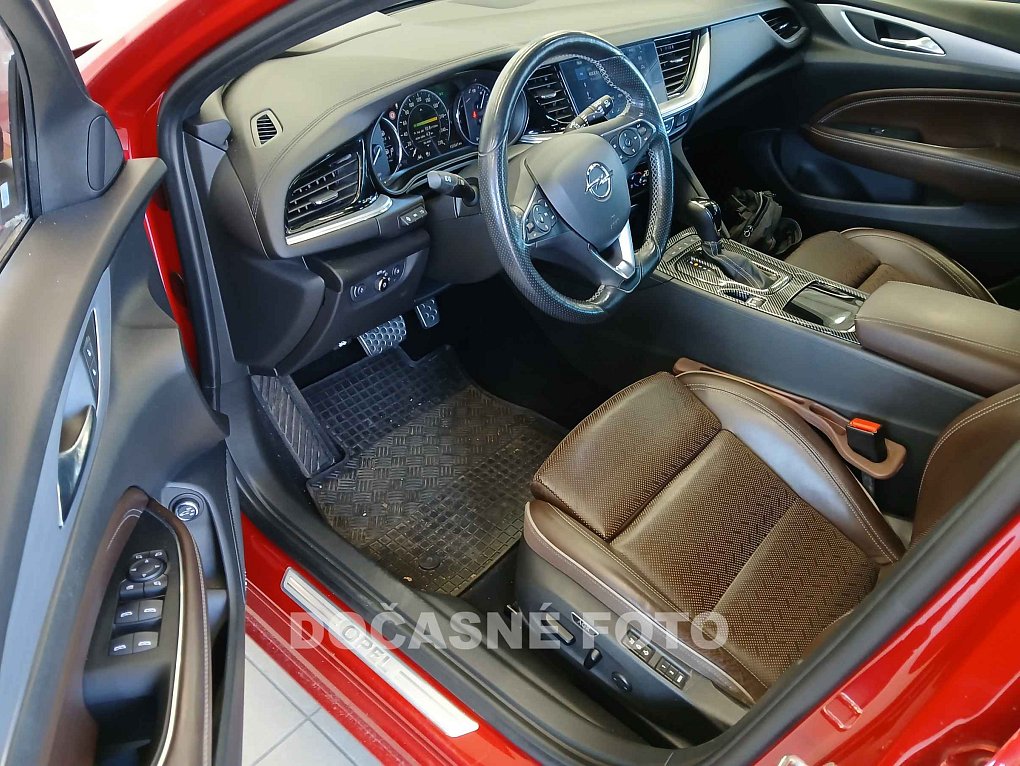 Opel Insignia 2.0 D 