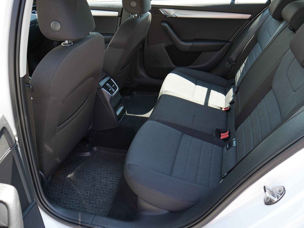 Škoda Octavia III 1.4 G-TEC Elegance