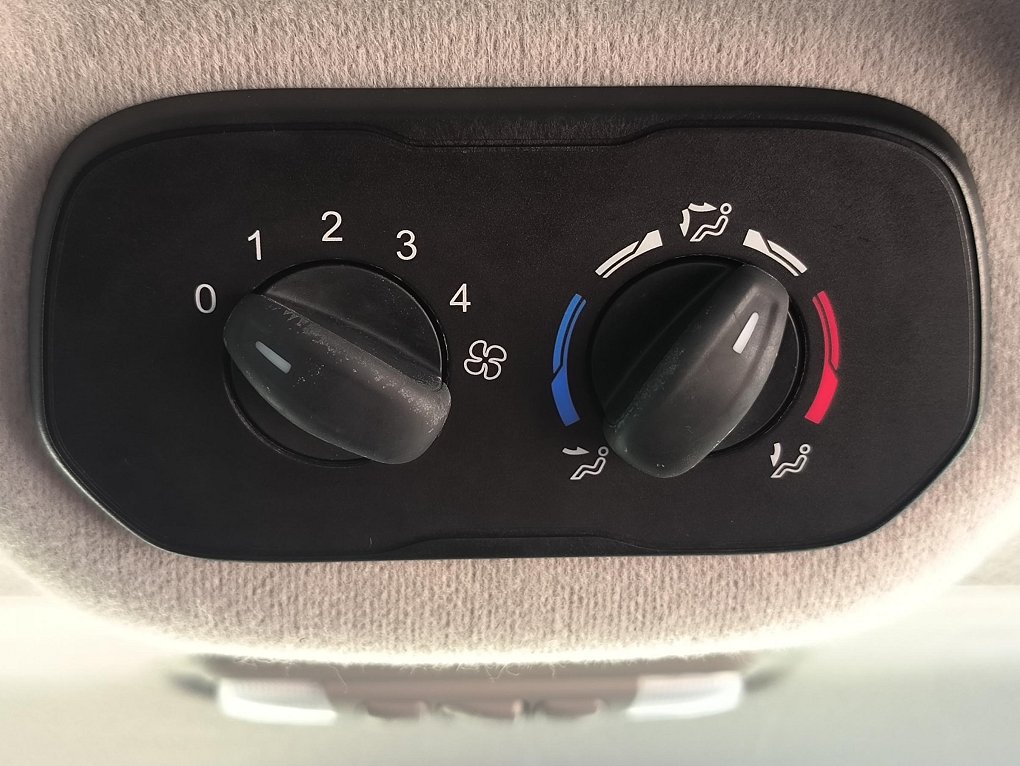 Ford Transit Custom 2.0TDCi Trend L2 9míst