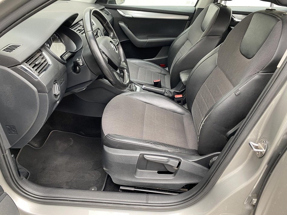 Škoda Octavia III 2.0 TDi Elegance 4x4