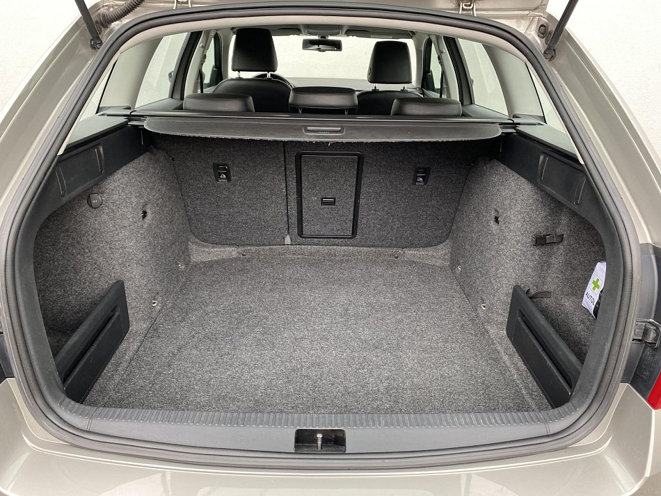 Škoda Octavia III 2.0 TDi Elegance 4x4