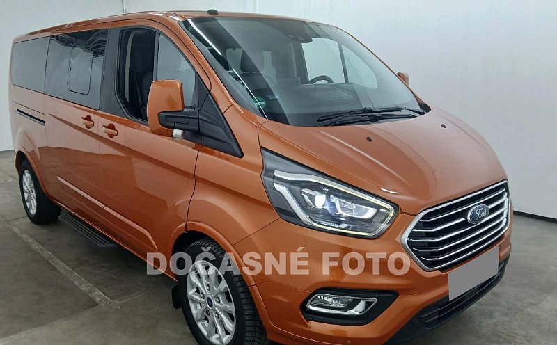 Ford Tourneo Custom 2.0TDCi Titanium L2 8míst