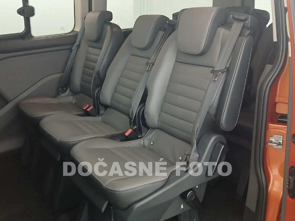 Ford Tourneo Custom 2.0TDCi Titanium L2 8míst