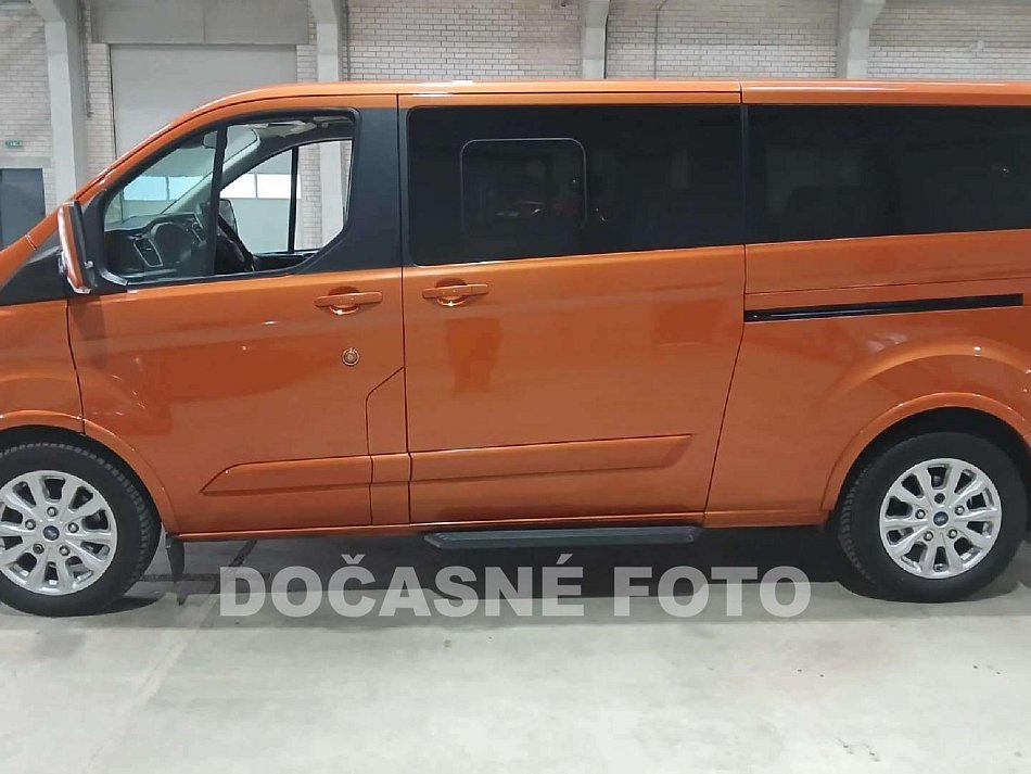 Ford Tourneo Custom 2.0TDCi Titanium L2 8míst