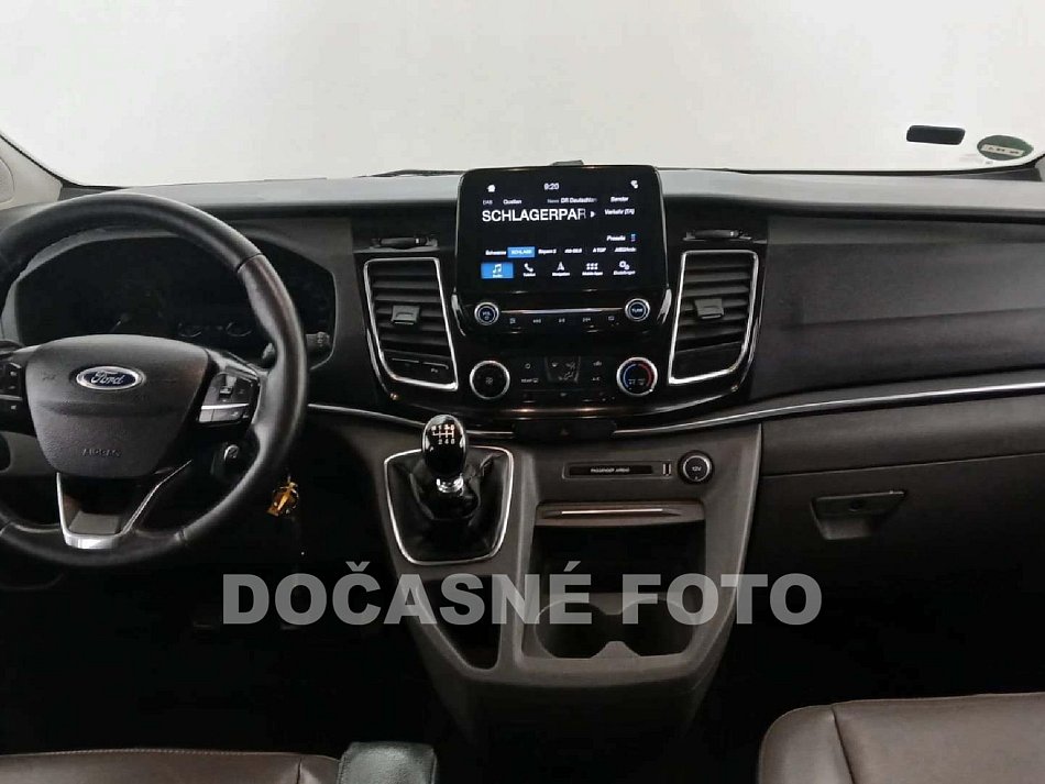 Ford Tourneo Custom 2.0TDCi Titanium L2 8míst