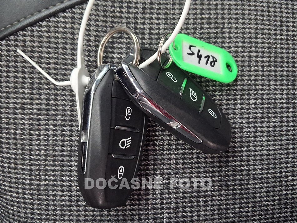 Peugeot 3008 1.2PT Allure