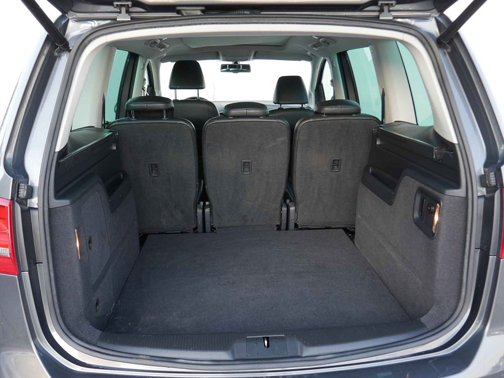 Volkswagen Sharan 2.0TDi 