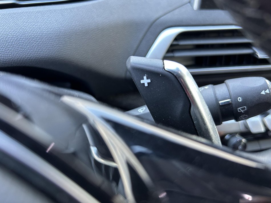 Peugeot 3008 1.2PT Allure
