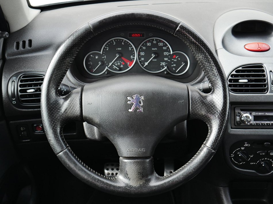 Peugeot 206 1.4 i 