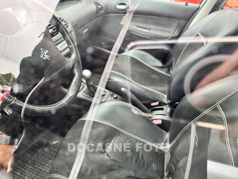 Peugeot 206 1.4 i 