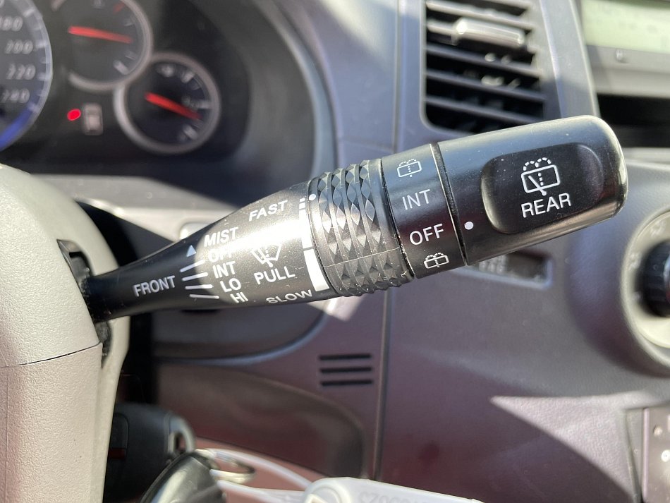 Mitsubishi Grandis 2.4i 