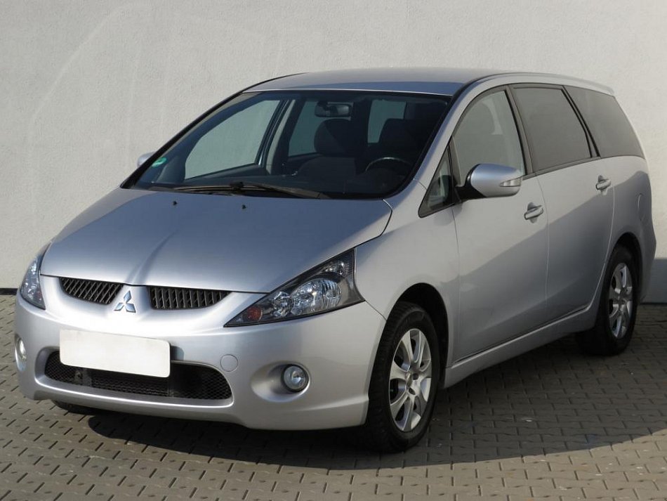 Mitsubishi Grandis 2.4i 