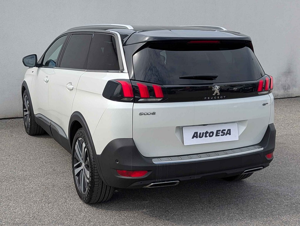 Peugeot 5008 2.0HDi  7míst