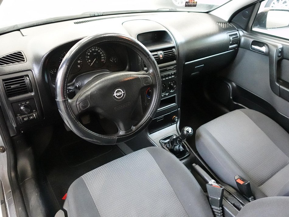 Opel Astra 1.4i 