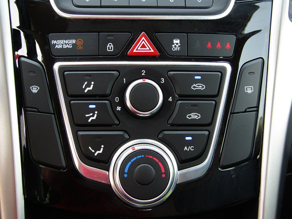 Hyundai I30 1.6I 