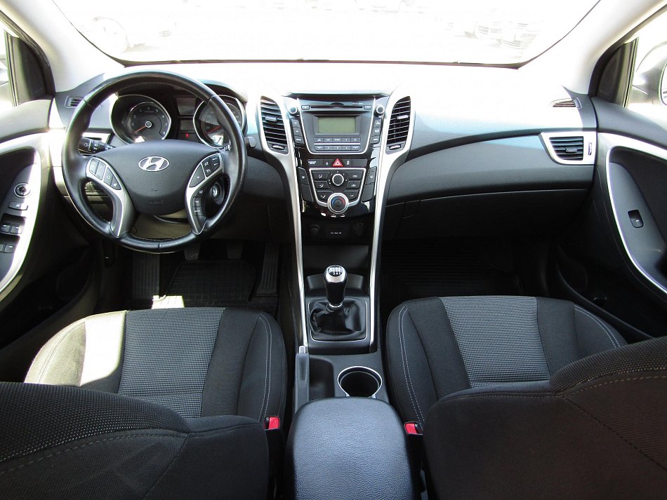 Hyundai I30 1.6I 