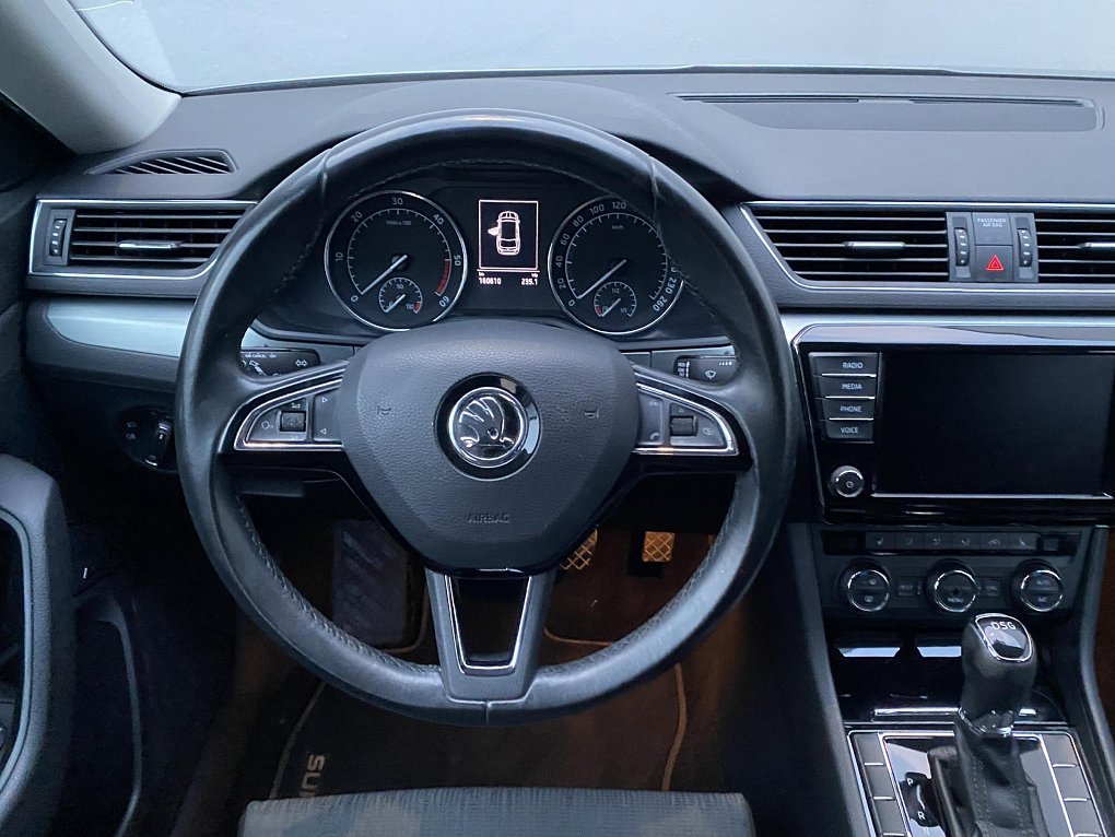 Škoda Superb III 2.0 TDi SportLine