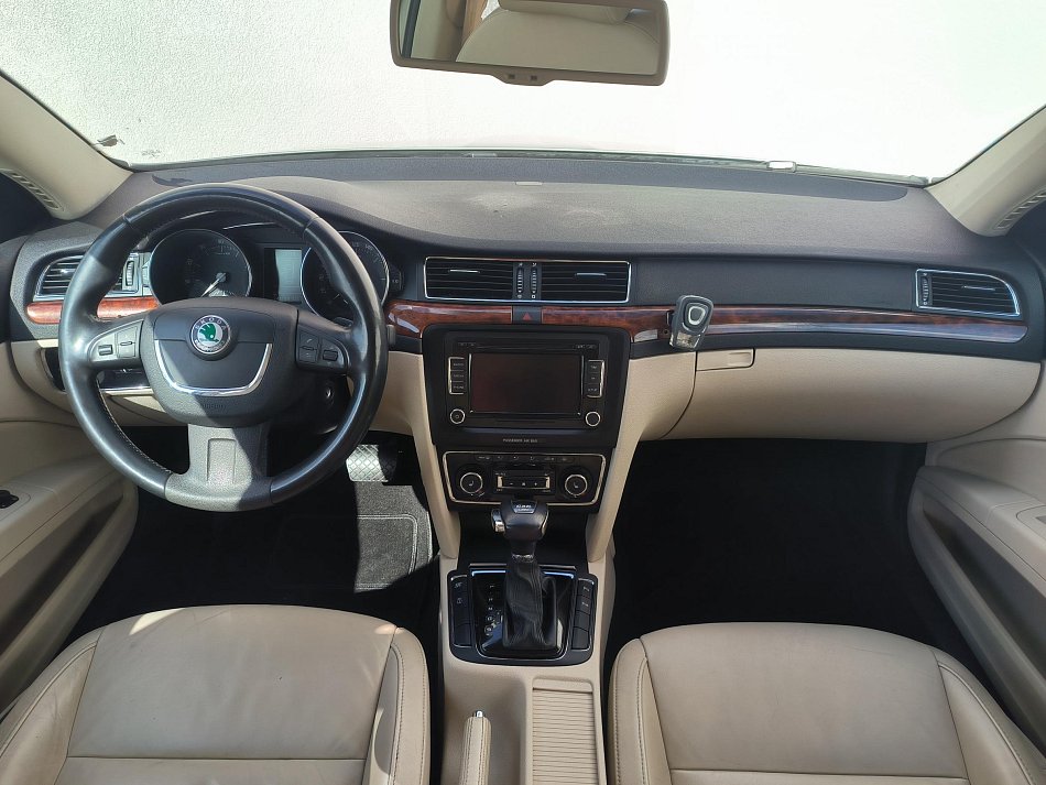 Škoda Superb II 3.6 FSi 