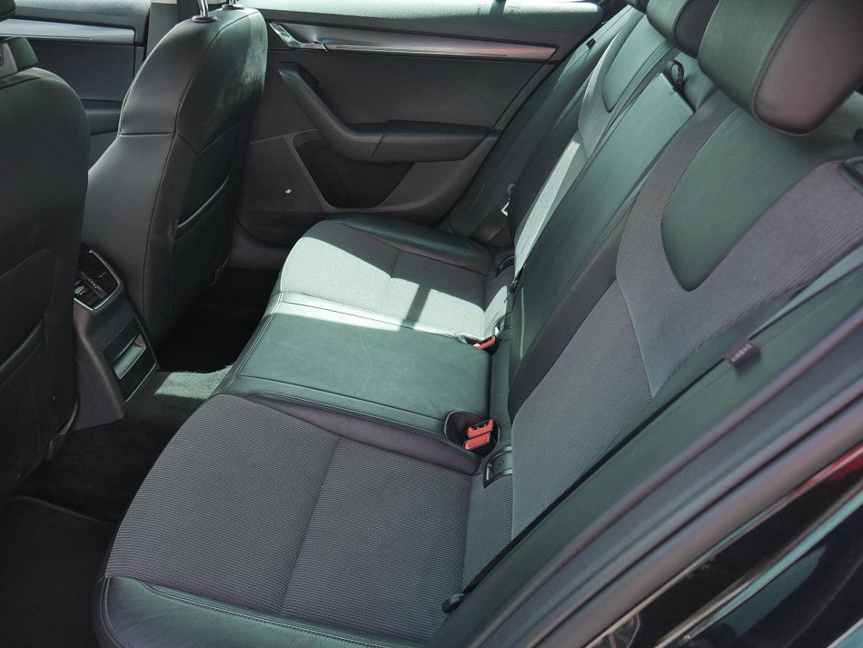 Škoda Octavia III 2.0 TDi Style