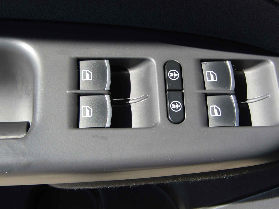 Volkswagen Touran 1.6TDi 
