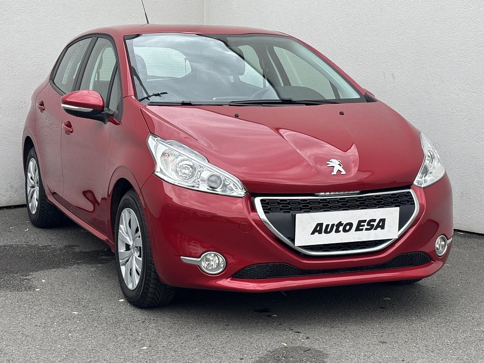 Peugeot 208 1.0i 
