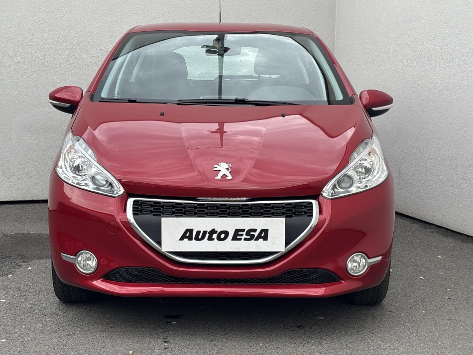Peugeot 208 1.0i 